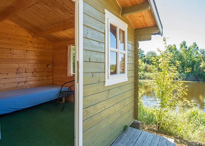 Lakeview Hideaway - By Traum *